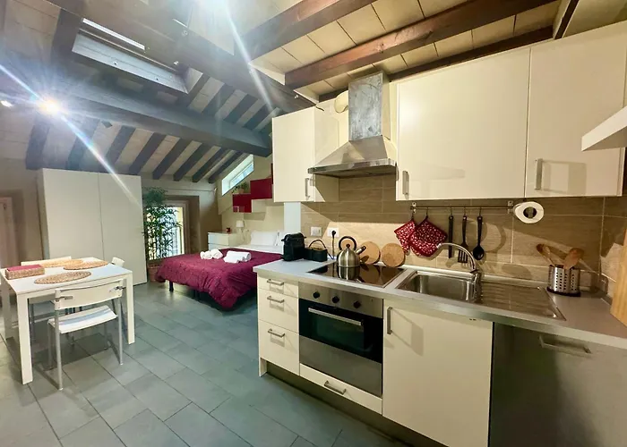 Niki O. Apartments