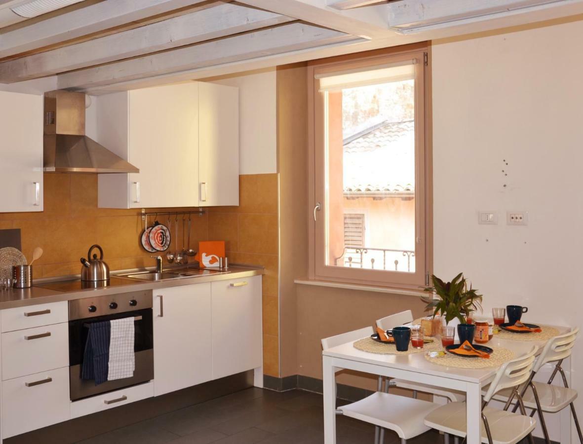 Niki O. Apartment Parma